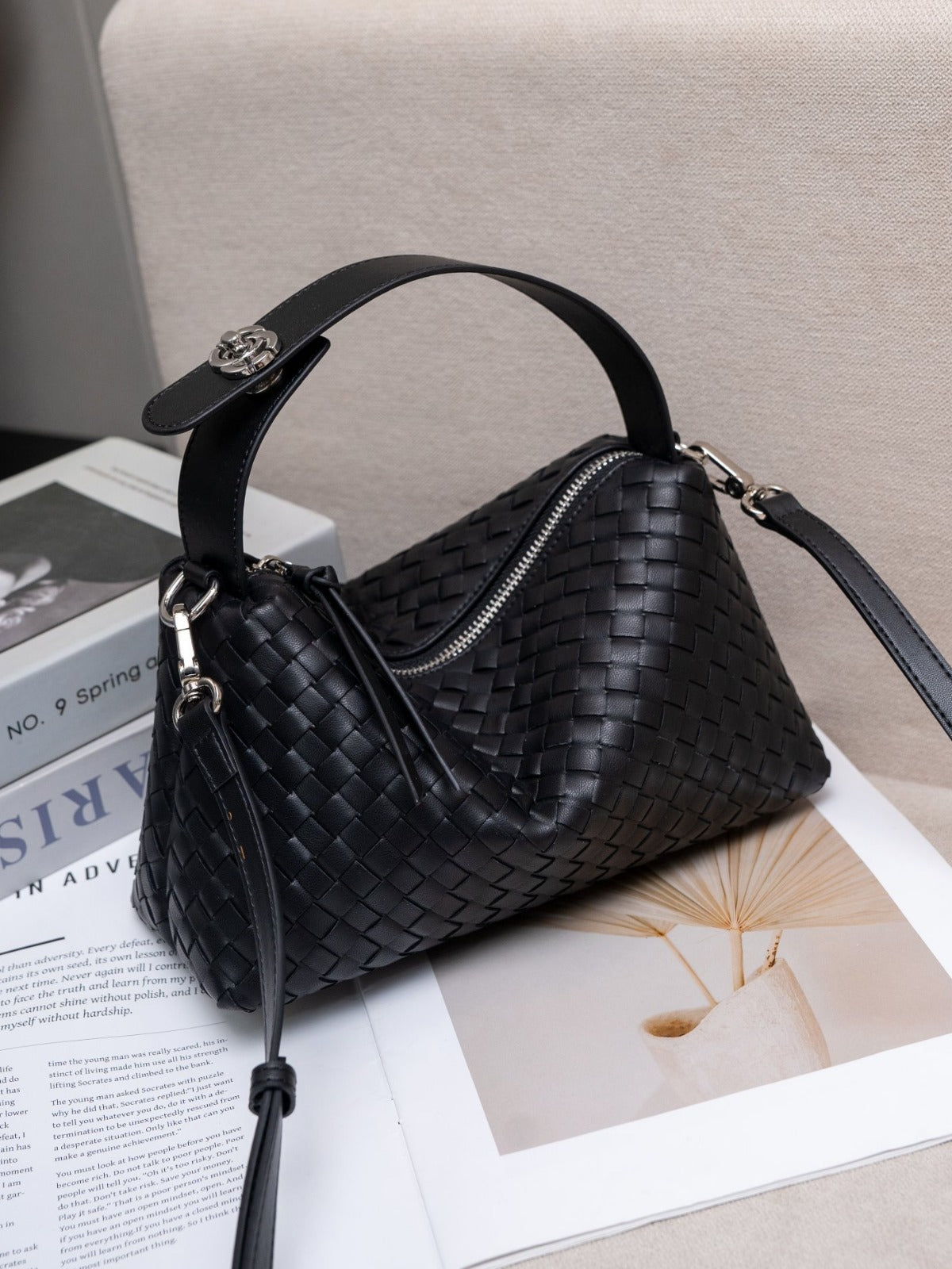 Women's Rhombus Dumpling Sheepskin Woven Hand Shoulder Bags