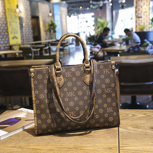 Women's Large Capacity Fashionable High-grade Western Style Shoulder Bags