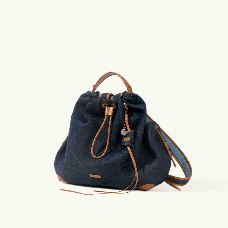 Women's Bena Series Mountain Pine Niche Retro Backpacks