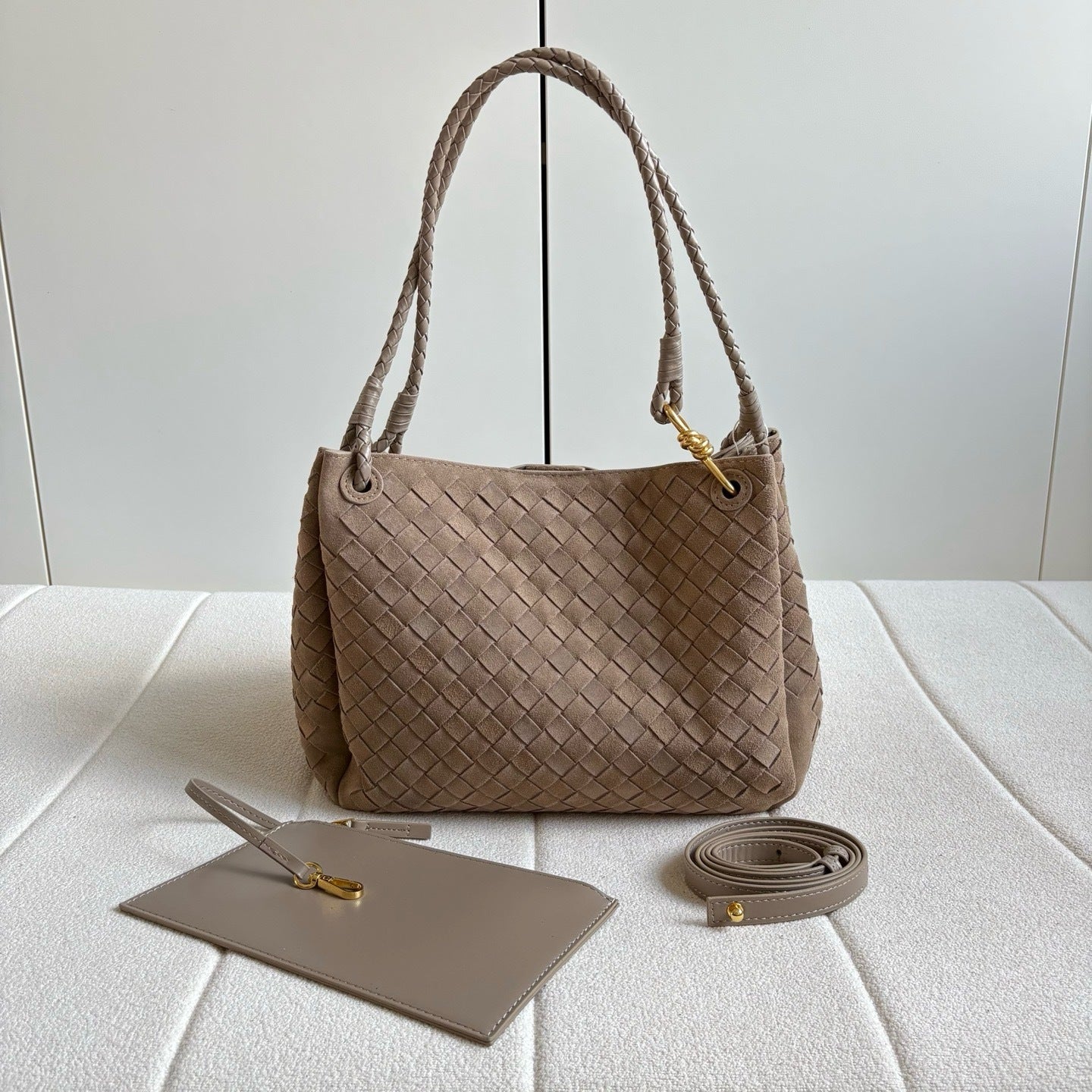 Women's Frosted Woven Drop Umbrella Fashion Crossbody Bags