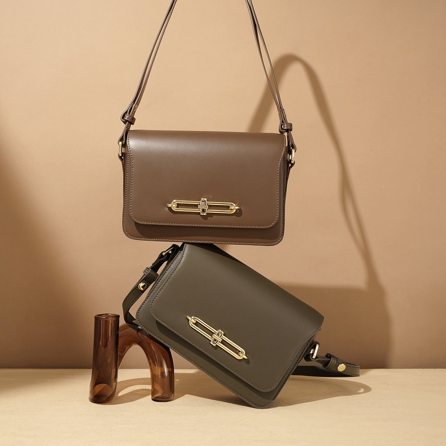 High-grade Delicate Pouch Fashion Twist Classic Shoulder Bags