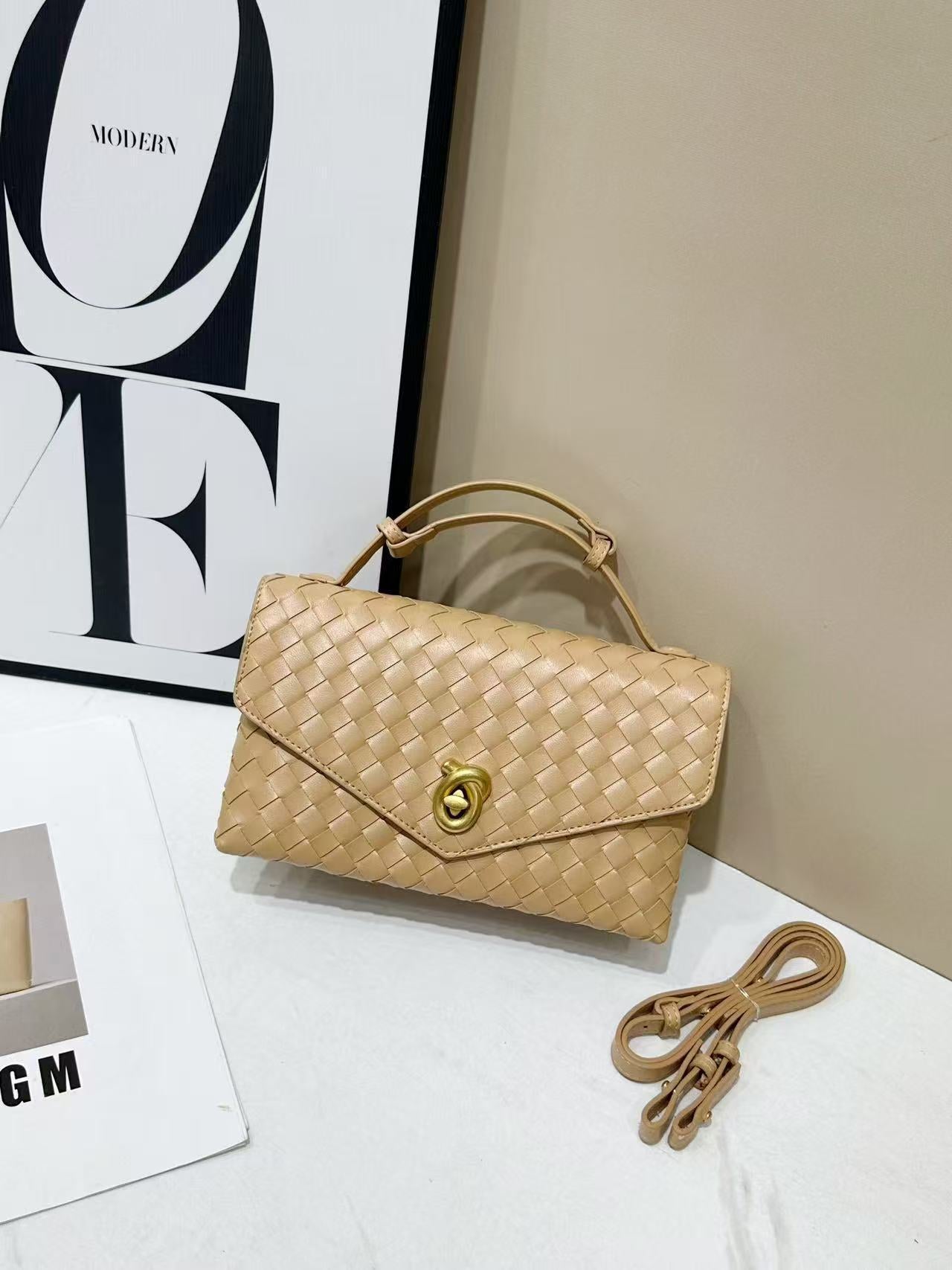 Stylish Women's Weave Sandwich Fashion Trend Small Square Bags