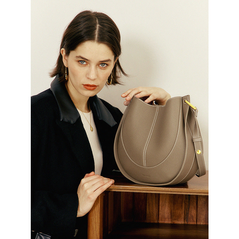 Women's Layer Cowhide Special Interest Light Luxury Design Tide Shoulder Bags