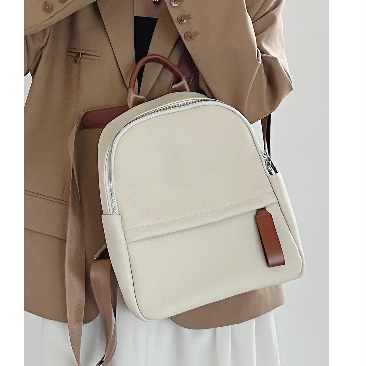 Women's First Layer Leather Large Capacity Commuter Backpacks