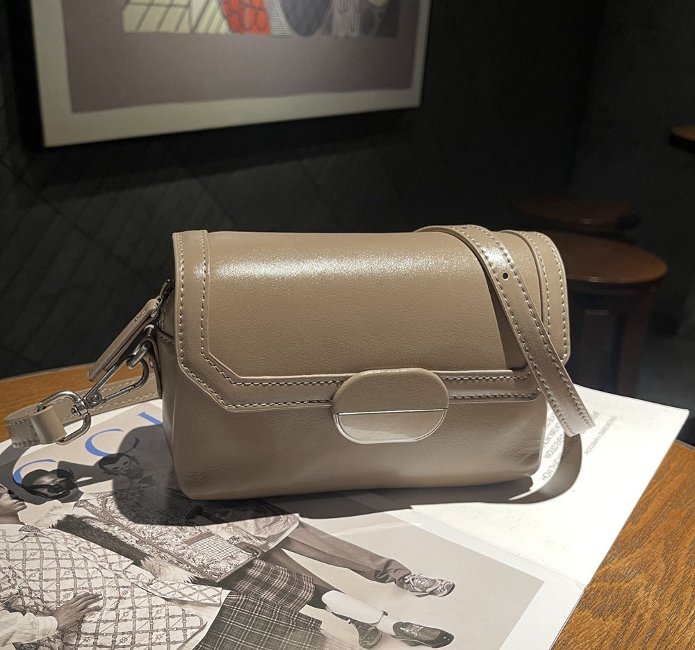 Women's Fashionable First Layer Vegetable Tanned Cowhide Crossbody Bags