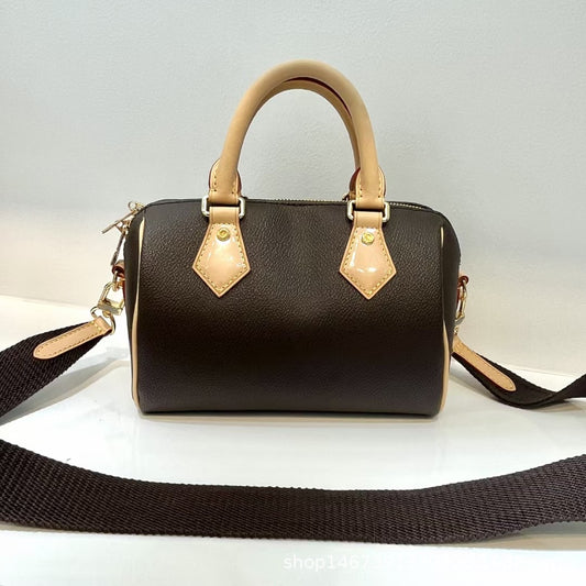 Women's Genuine Leather Presbyopic Croissant Underarm Baguette Crossbody Bags