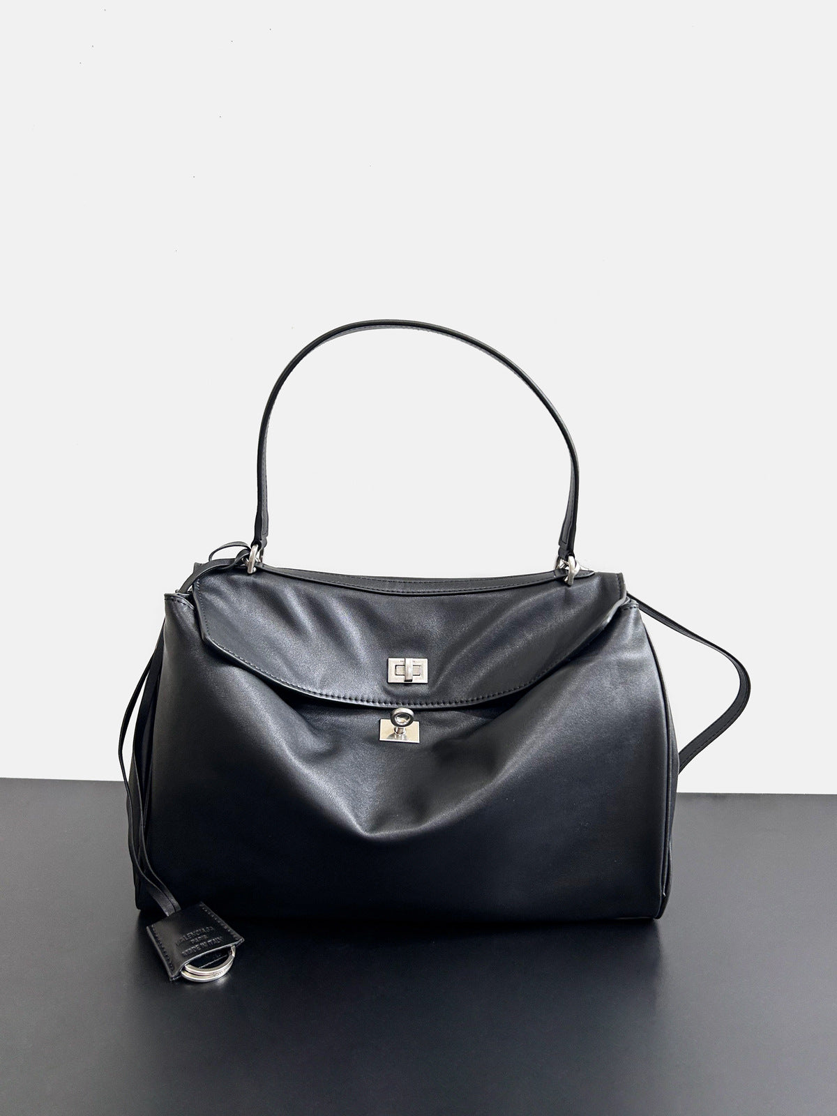 Women's Elegant Fashion Twist Cow Leather Chain Shoulder Bags