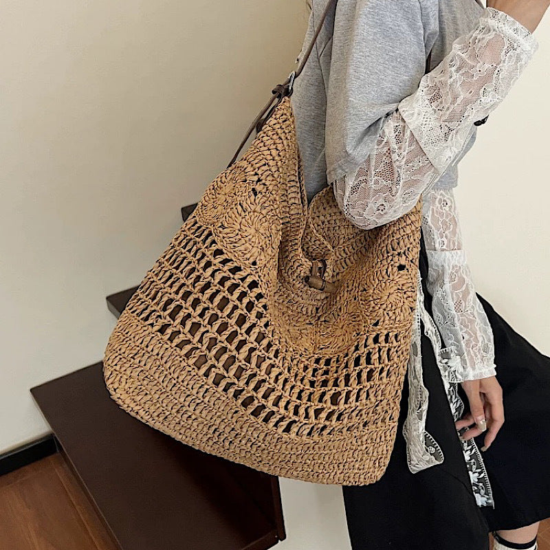 Woven Large Capacity Straw Hollow Holiday Tote Bags
