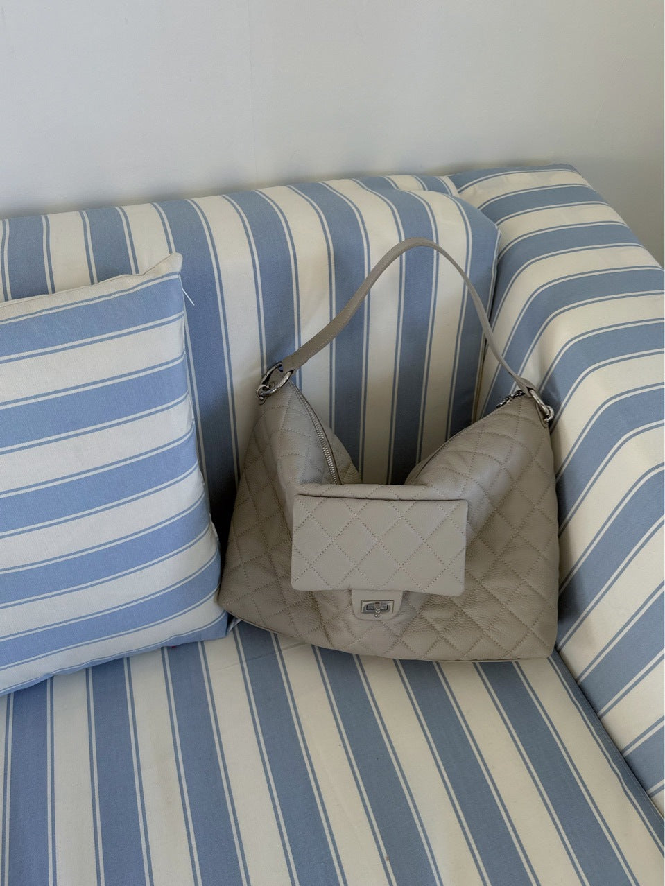 Underarm Layer Cowhide Rhombus Large Capacity Bags