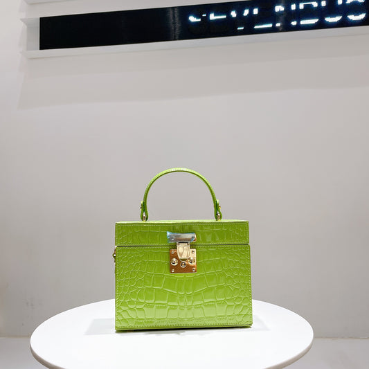 Women's New Elegant Box Chain Portable Bags