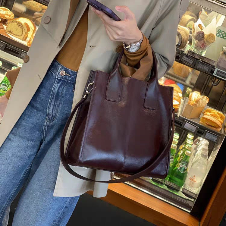 Capacity Fashion Elegant Commuter Genuine Leather Tote Bags