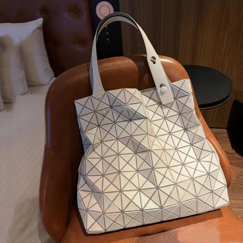 Women's Limited Rhombus Stylish Lightweight Portable Large Shoulder Bags