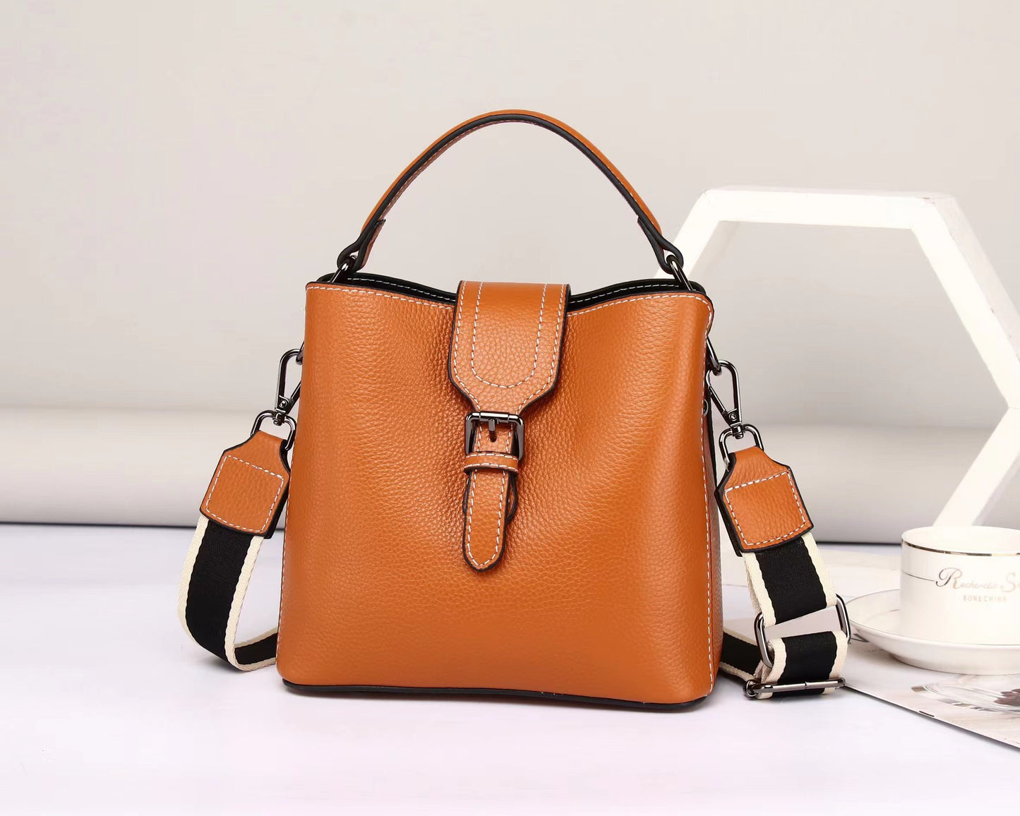 Women's Genuine Leather One Fashion High-grade Large Shoulder Bags
