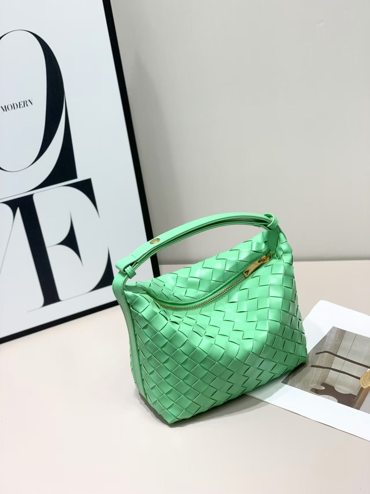 Women's Western Style Fashion Woven Retro Trend Handbags