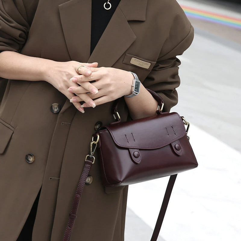 Women's First Layer Cowhide Fashion Vintage Leather Handbags