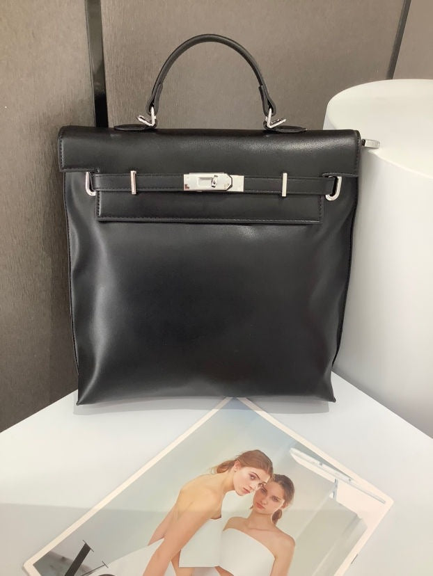 Women's Retro Trendy Niche Large Capacity Matte Backpacks