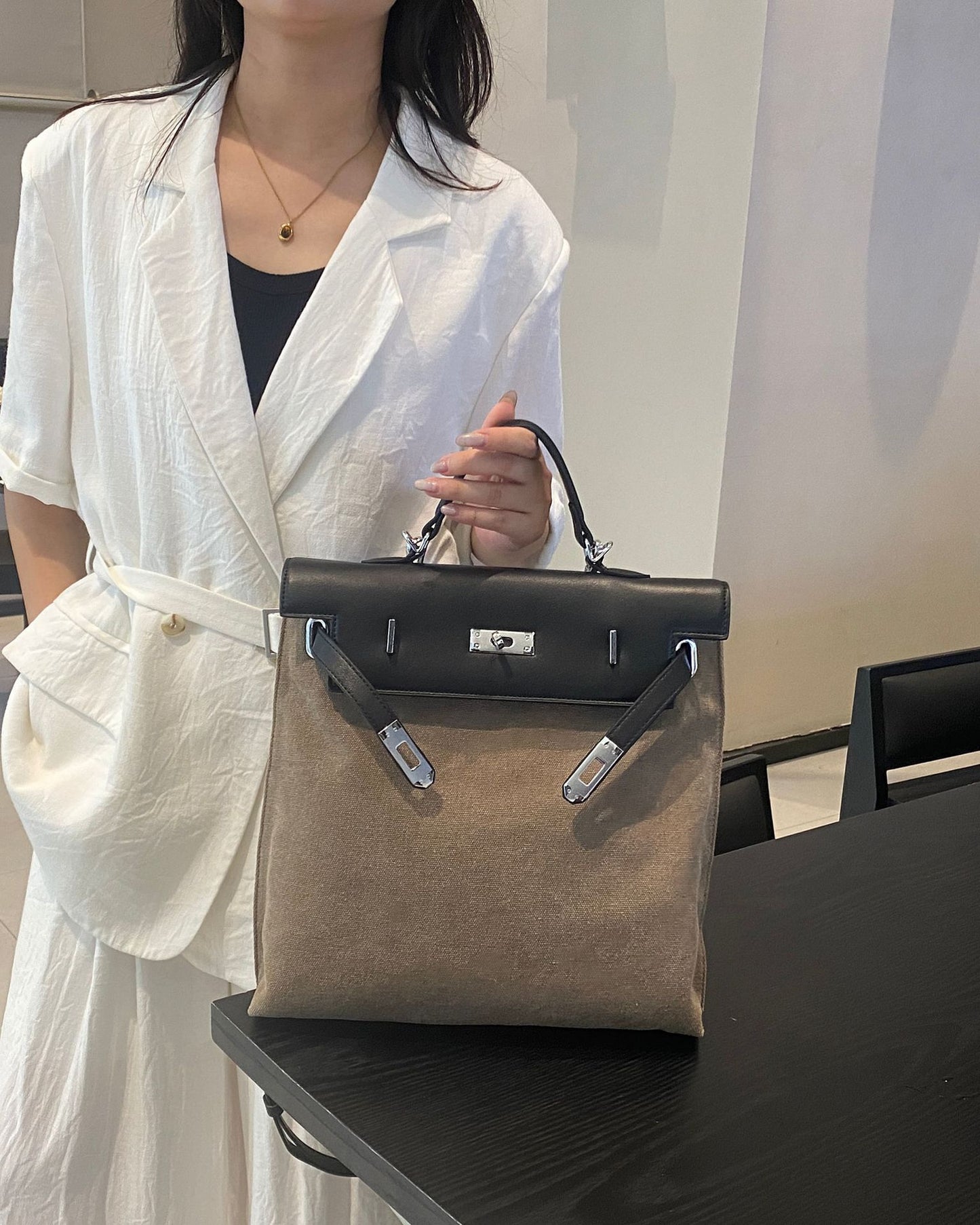 Women's Retro Trendy Niche Large Capacity Matte Backpacks