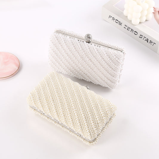 Women's Pearl Clutch Temperament Embroidery Dinner Diamond Evening Bags