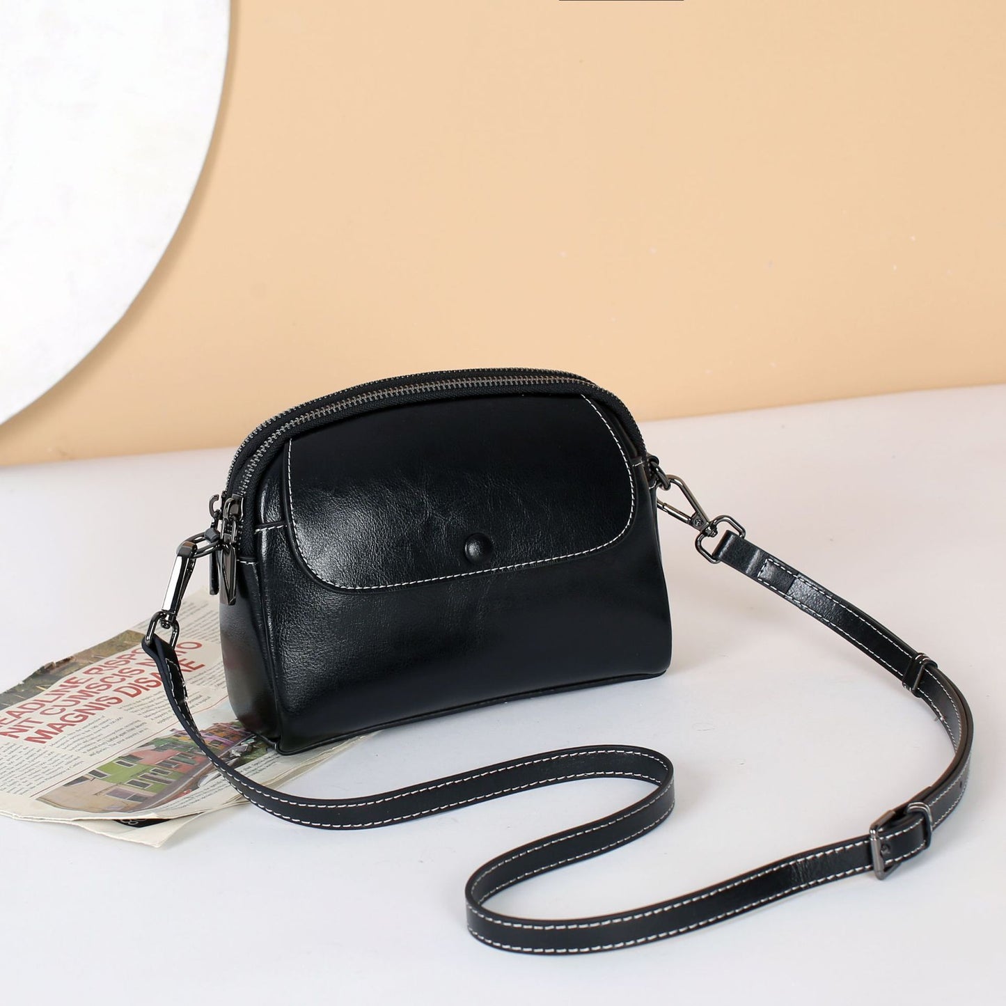Women's Oil Wax Cowhide Single Lady's Practical Simple Shoulder Bags