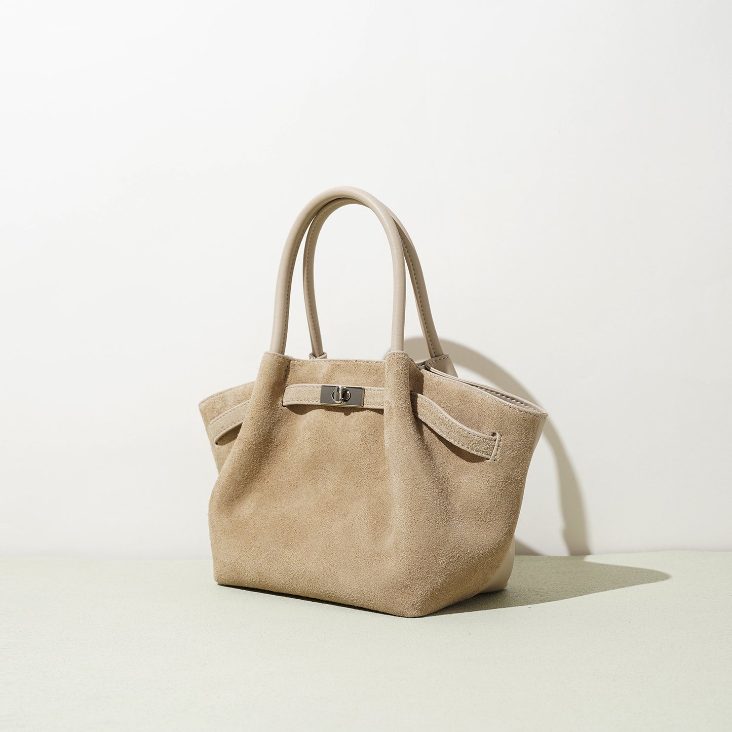 Cool Women's Commuter Little Wild Fashion Handbags