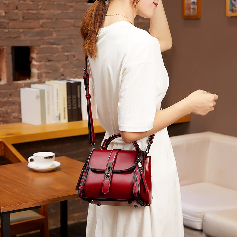 Women's Mature Elegant Retro Fashion Portable Soft Shoulder Bags