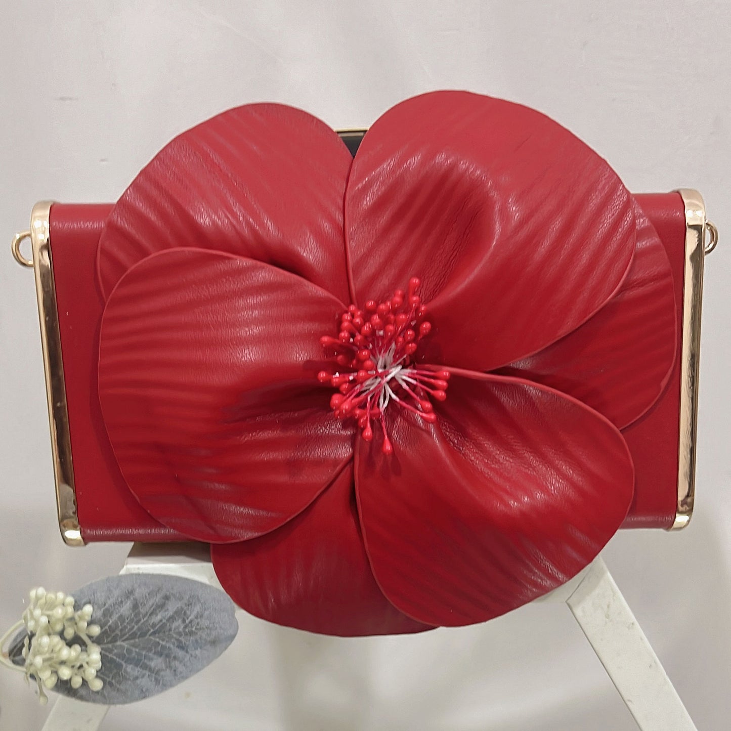 Women's French Style Petal Flower Box Single Chain Crossbody Bags