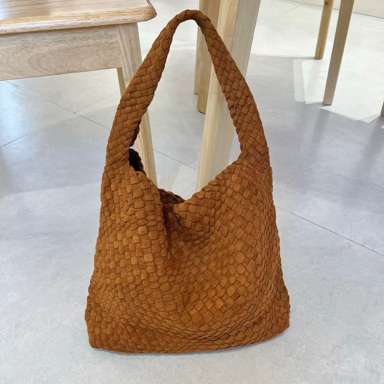 Women's High-grade Frosted Woven Fashionable Basket Shoulder Bags