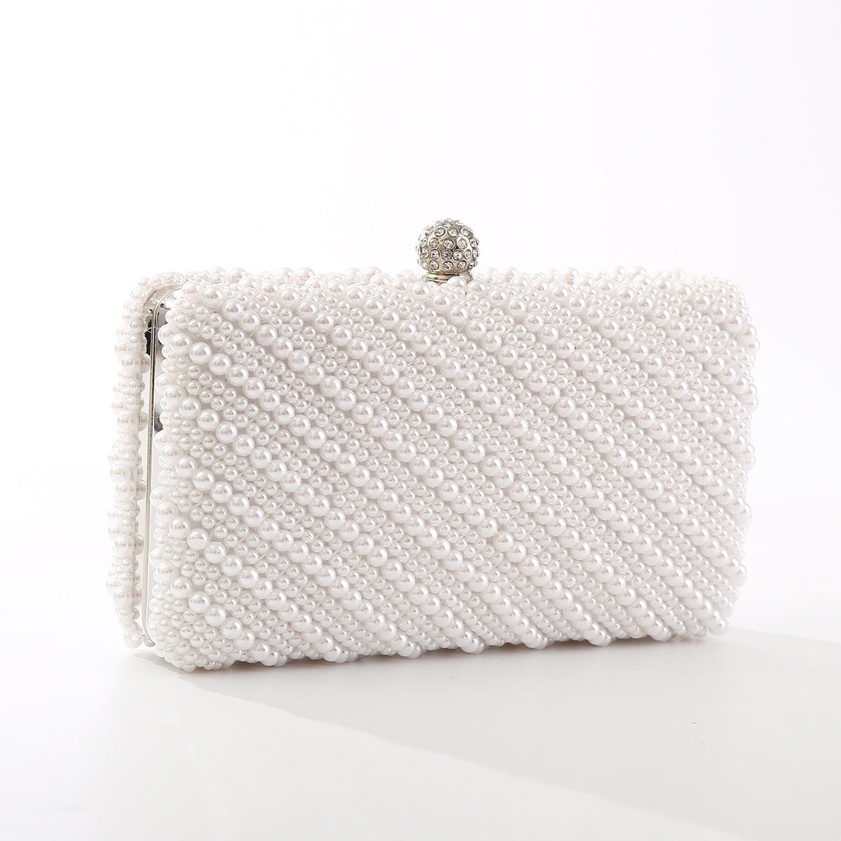 Women's Pearl Clutch Temperament Embroidery Dinner Diamond Evening Bags