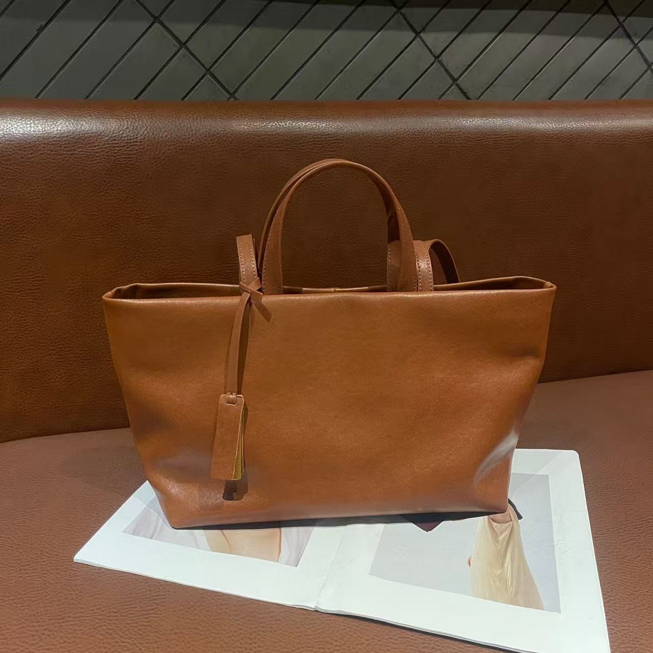 Layer Vegetable Tanning Leather Female Large Shoulder Bags