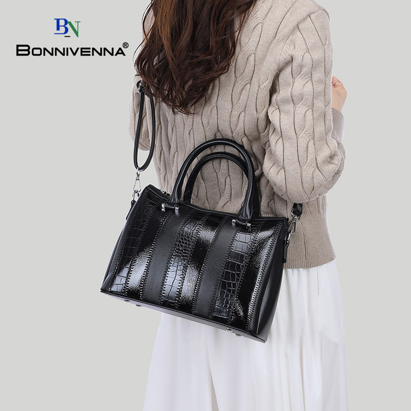 Charming Women's Autumn Retro Commuter Textured Bags