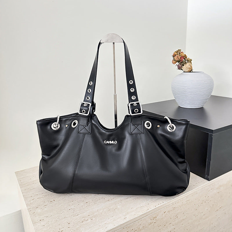 Classy Casual Trendy Women's Outing Design Handbags