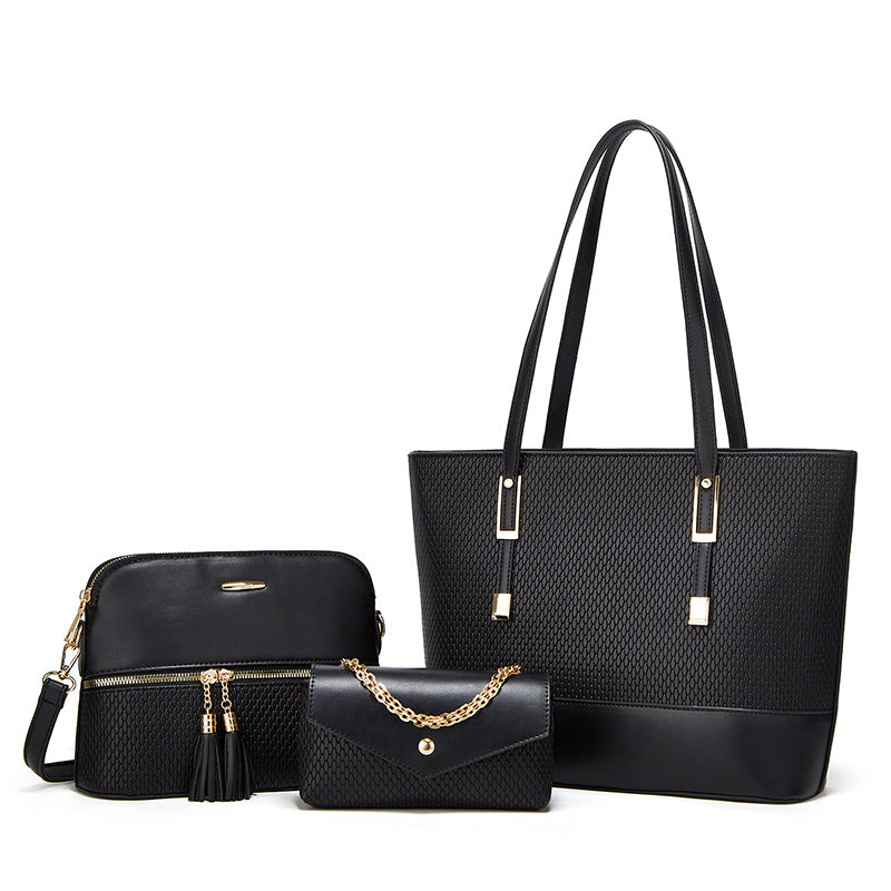 Women's Fashionable Large Iron Chain Capacity Portable Shoulder Bags