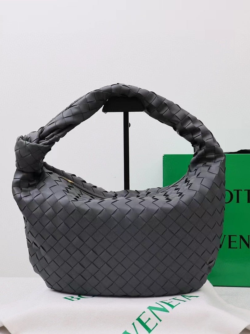 Croissant Knotted Clutch Light Use Large Handbags