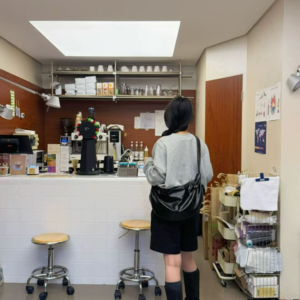 Women's Dumpling Texture Western Style Wide Strap Shoulder Bags