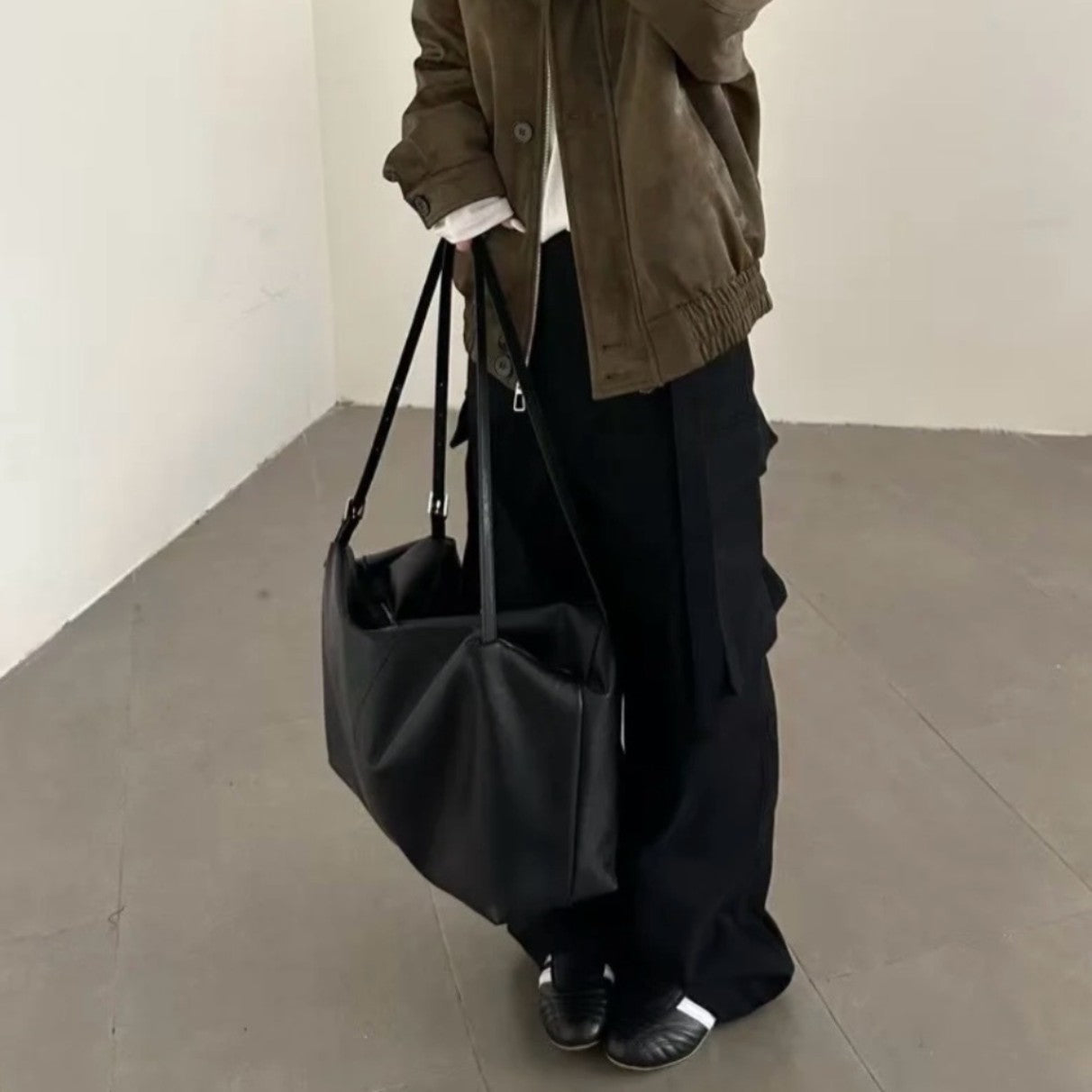 Women's Korean Soft Leather Large Capacity Bowling Handbags