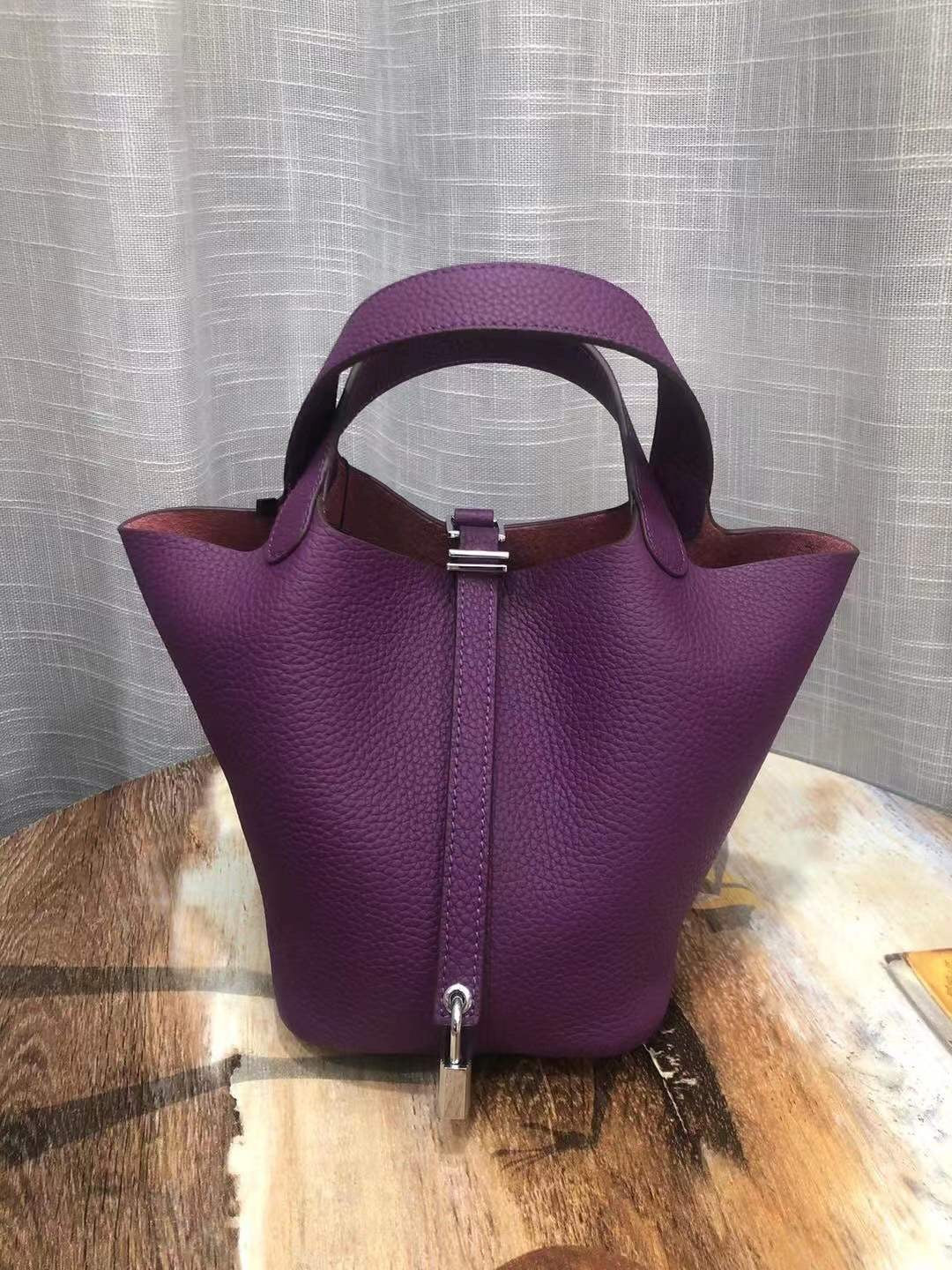 Women's First Layer Cowhide Vegetable Basket Soft Handbags