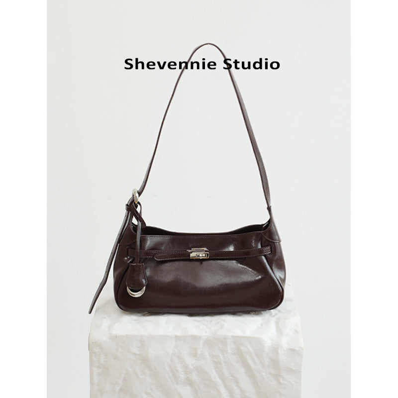 Autumn Niche Oil Cowhide Underarm Commuter Bags