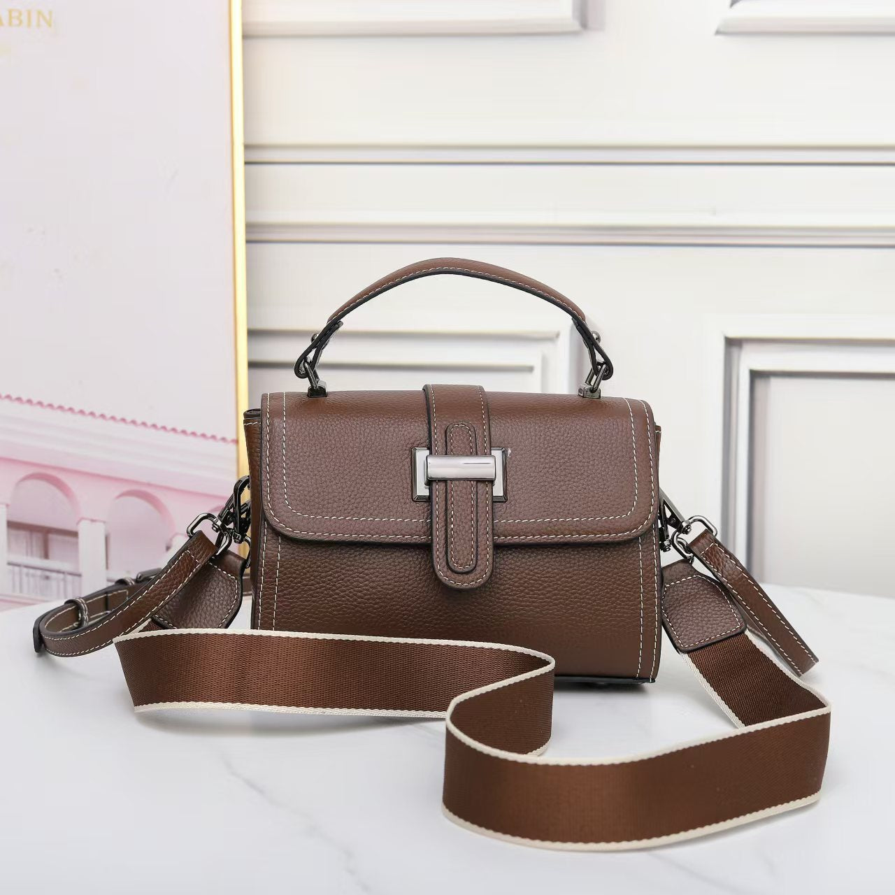 Women's First Layer Cowhide High-grade Portable Crossbody Bags