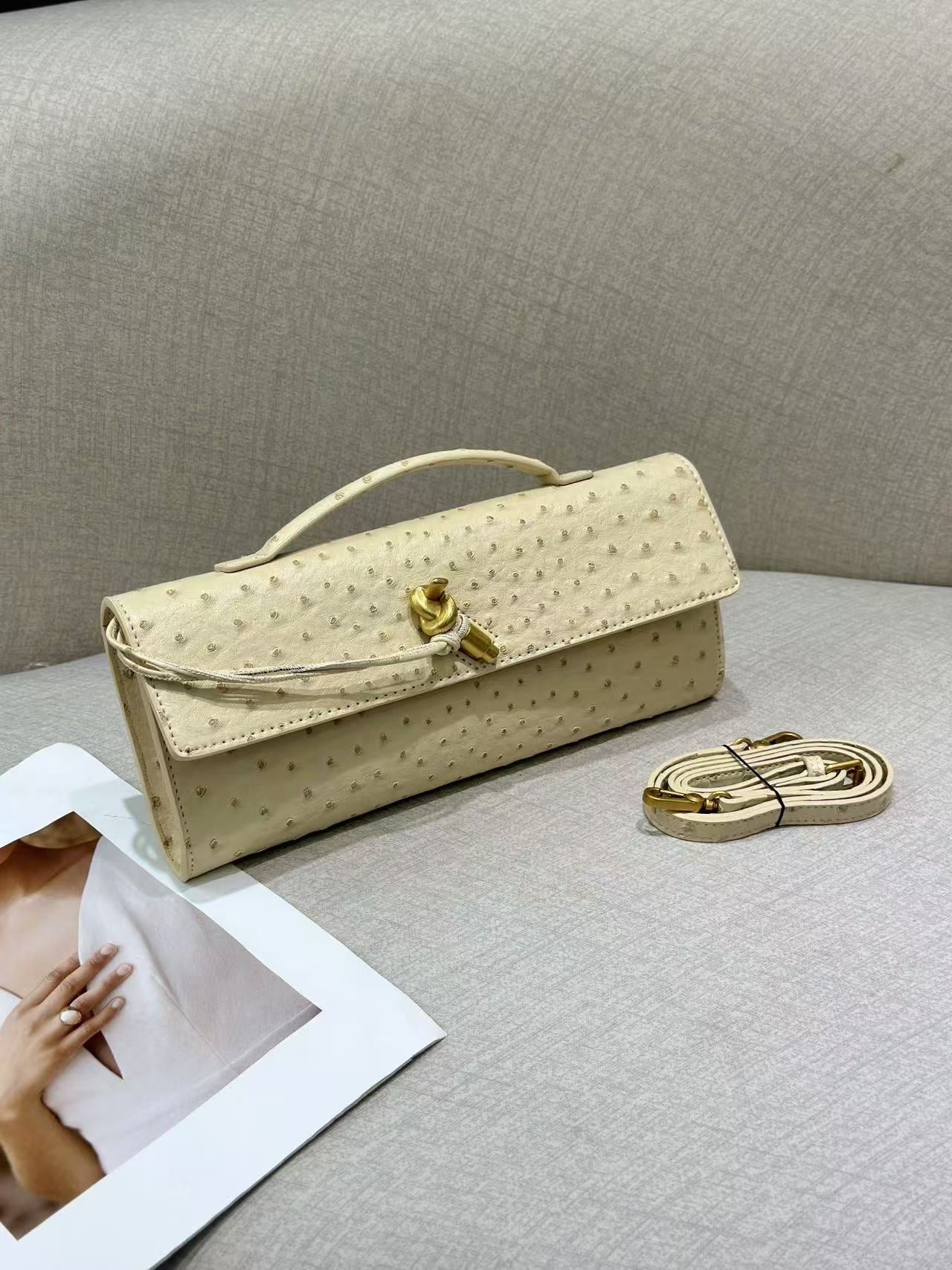 Ostrich Grain Dinner Baguette Exquisite Versatile Crossbody Bags