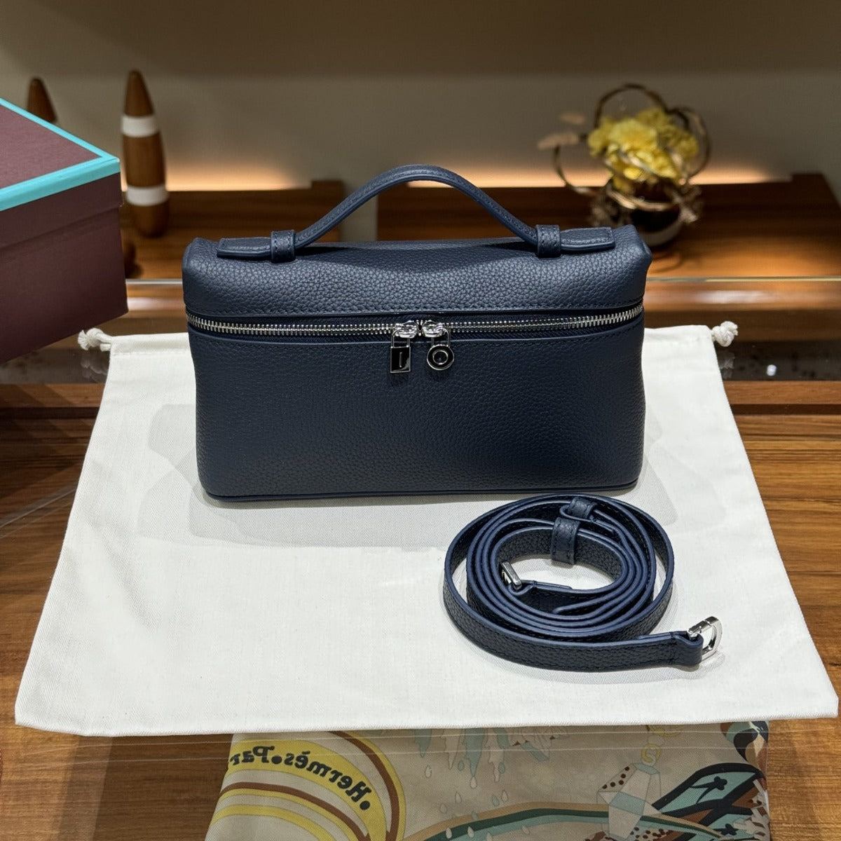 Women's Leather Lunch Box First Layer Cowhide Hand Shoulder Bags