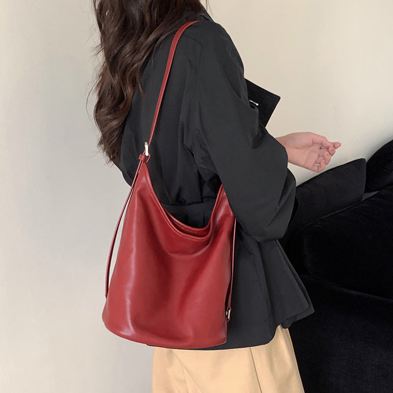 Women's Genuine Leather Commuter Female Comfortable Retro Shoulder Bags