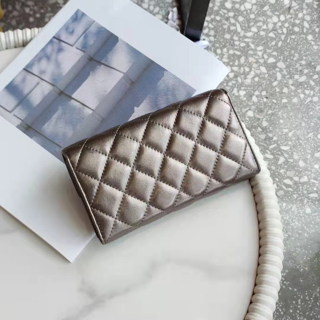 Unique Classy Cowhide Multiple Slots Zipper Handbags