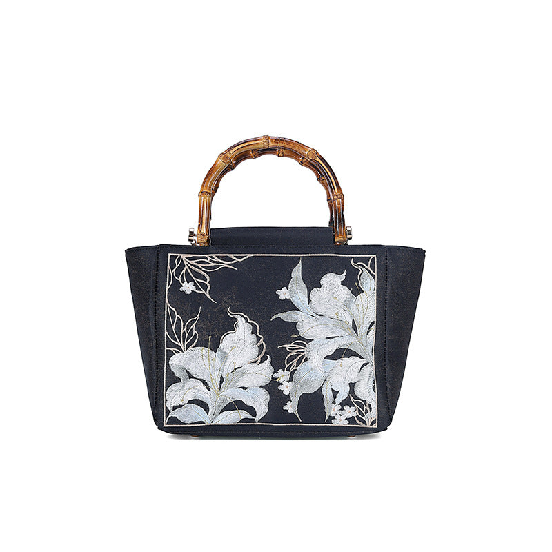 Comfortable Embroidered Chinese Style Cheongsam Banquet Handbags