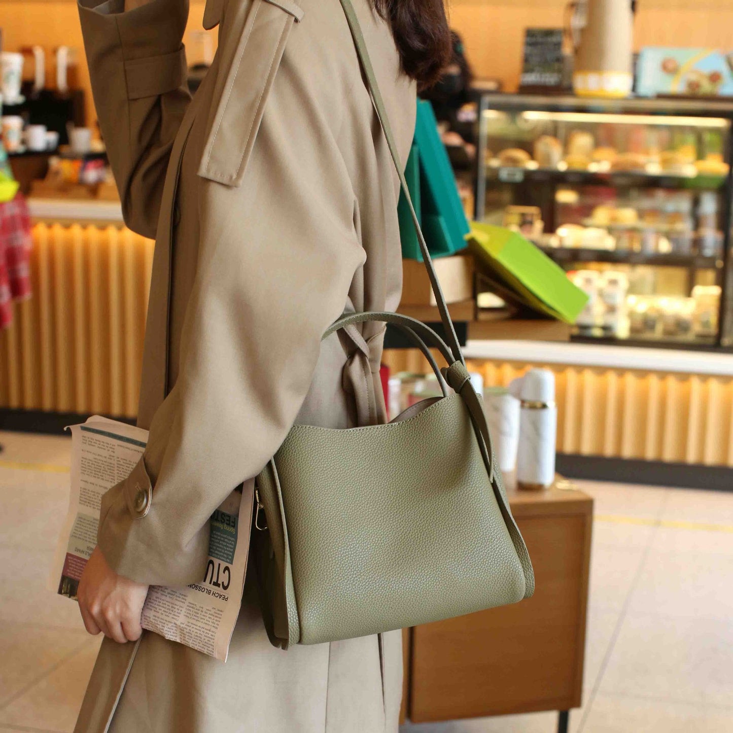 Women's Glamorous New Genuine Leather Commuter Crossbody Bags