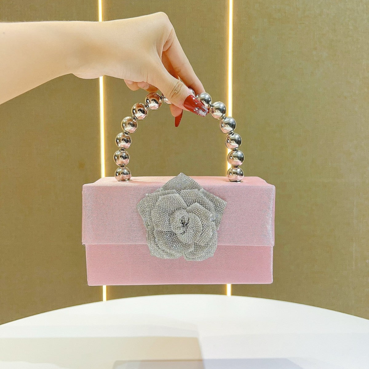 Sequins Banquet Pearl Box Clutch One Handbags