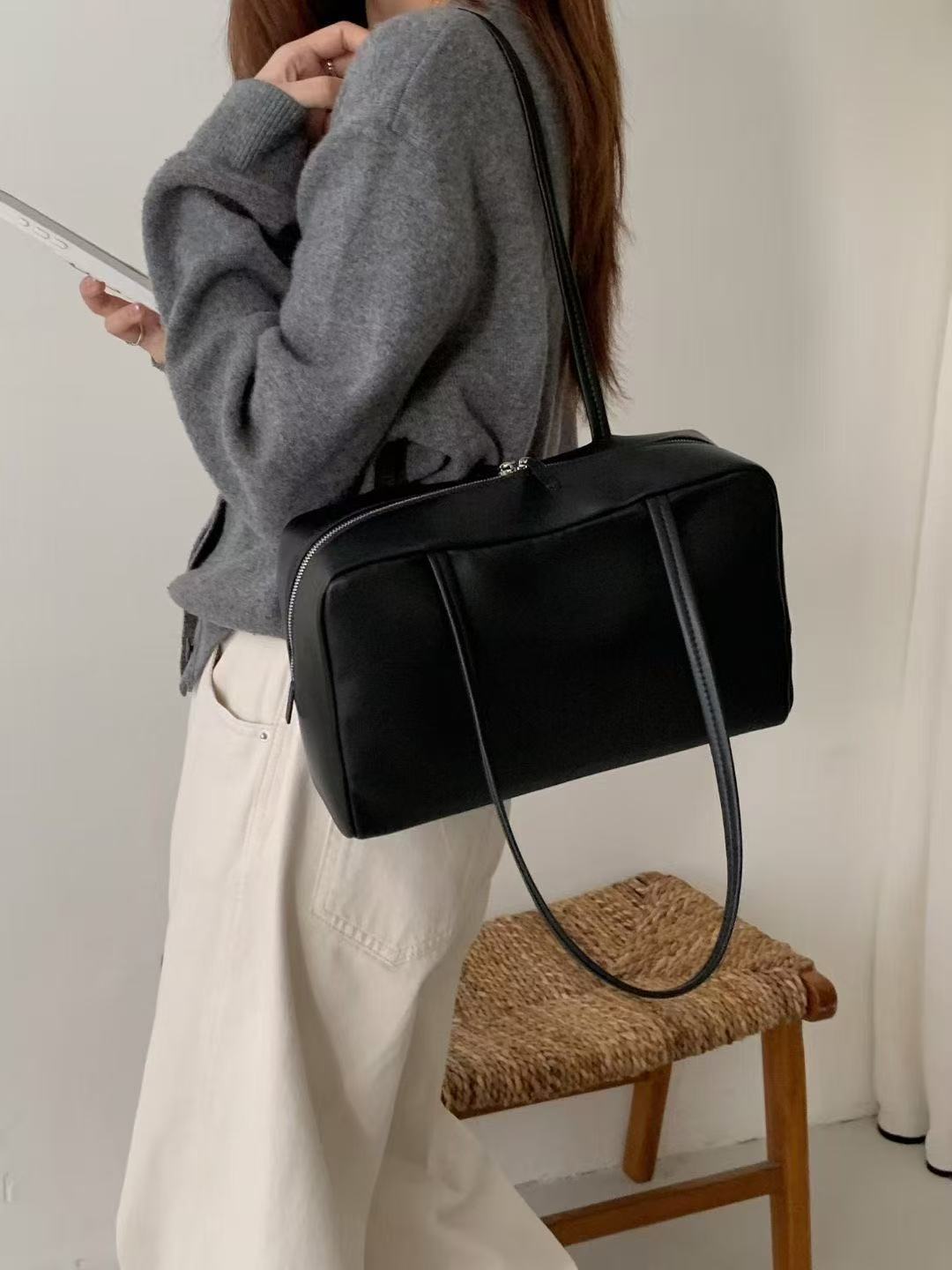 Women's Large Capacity Boston Simple Underarm Genuine Shoulder Bags