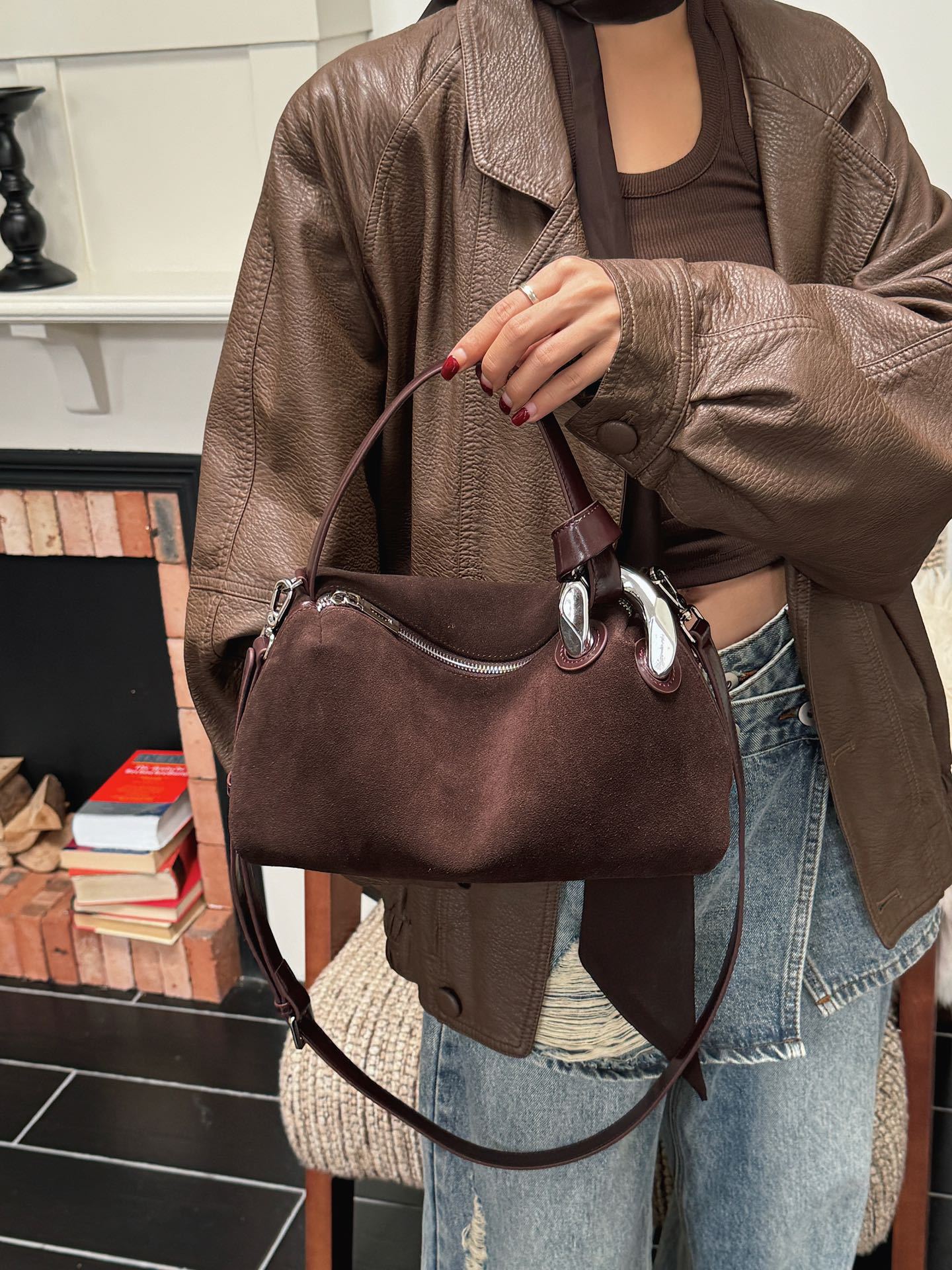 Women's Leather High-grade Frosted Suede Commuter Niche Crossbody Bags