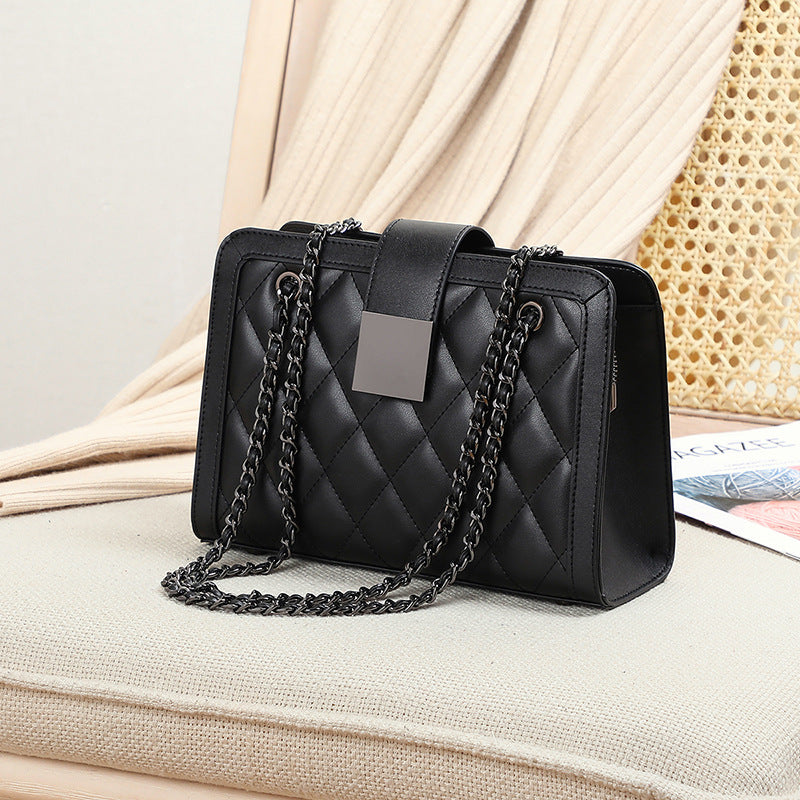 Women's Classy Leather Chain Fashion Underarm Shoulder Bags