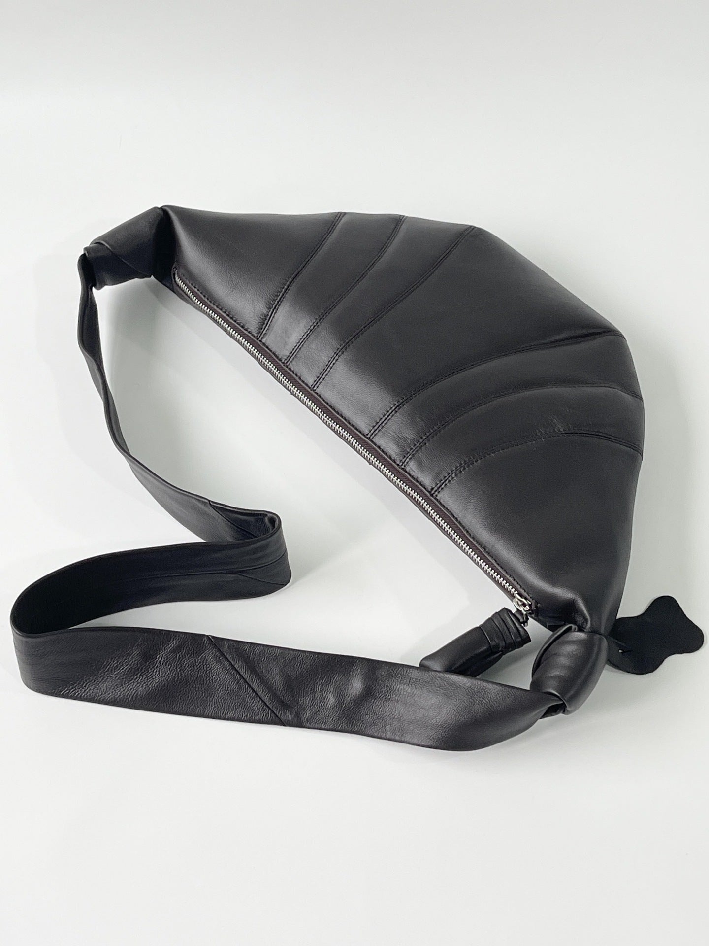 Women's High-grade Croissant Lambskin Dumpling Genuine Shoulder Bags