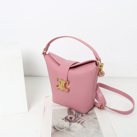 Attractive Versatile Arc Design Retro High-grade Handbags